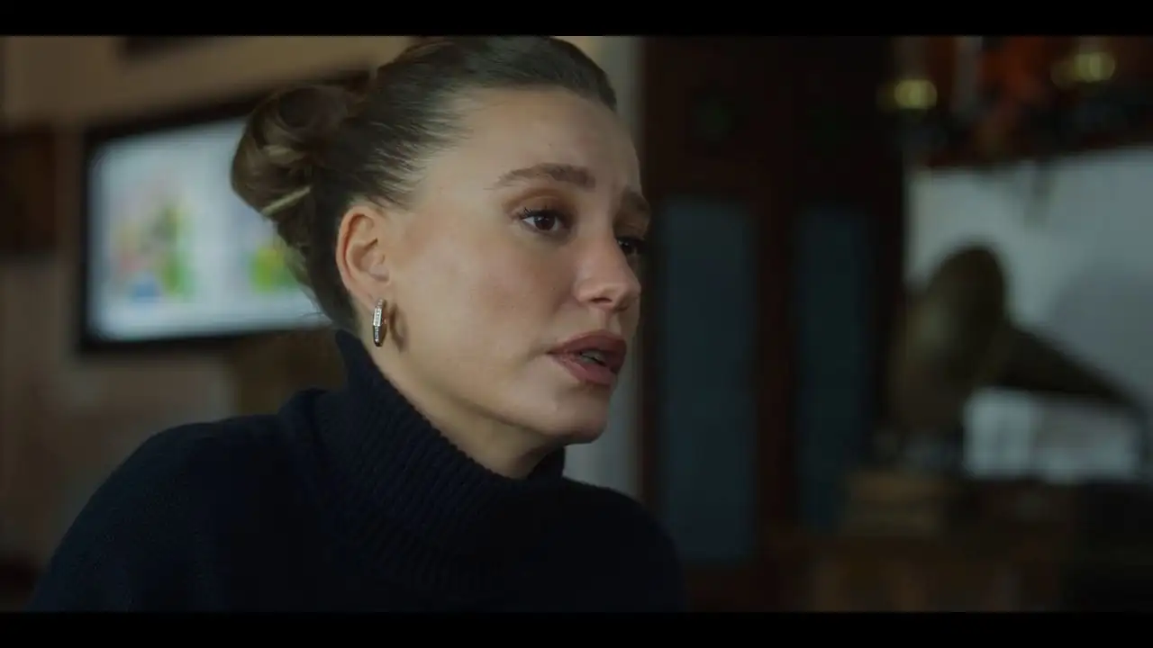 screenshot 047bfe thank you next season 1