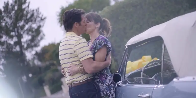 download dead to me (season 1 - 3) dual audio [hindi + english] complete netflix web series 720p [200mb]