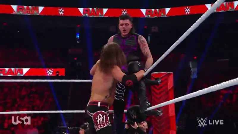 download wwe monday night raw - 17th october 2022 english full wwe show 480p [550mb] | 720p [1.2gb] hdrip