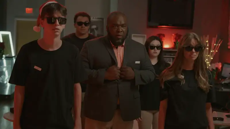 download a wonderful time of the year (2022) web-dl {english with subtitles} full movie 480p [300mb] | 720p [750mb] | 1080p [1.7gb]