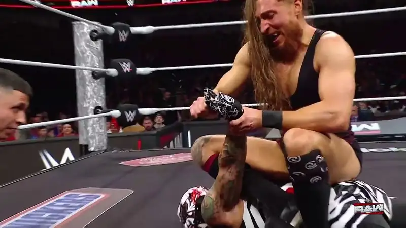 download wwe monday night raw (20th january 2025) hindi | english full wwe show 480p 720p 1080p web-dl