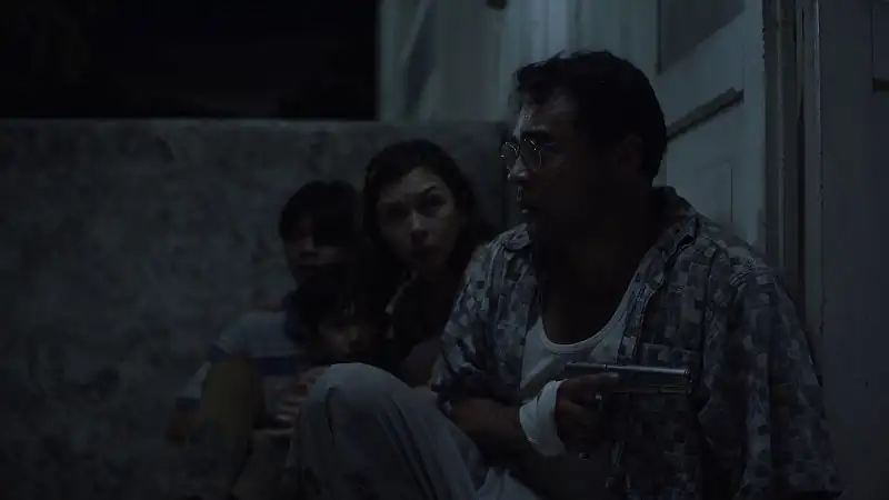 screenshot 1965d3 outside netflix original 2024