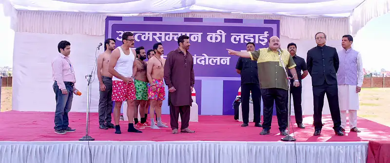 screenshot 1b07f6 poster boys 2017