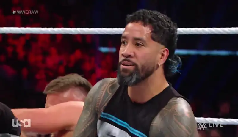 download wwe monday night raw - 18th december (2023) english full wwe show 480p [530mb] | 720p [1.2gb] hdrip