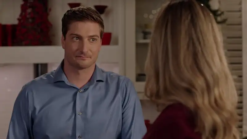 download christmas in love (2018) dual audio {hindi-english} 480p [300mb] | 720p [900mb] | 1080p [1.6gb]