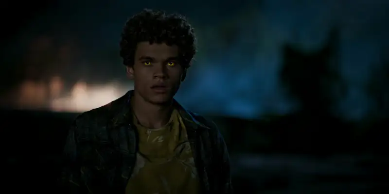 download wolf pack (2023) season 1 [complete] paramount+ original english web series 720p [300mb] web-dl