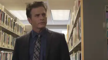 download jurassic school (2017) dual audio {hindi-english} 480p [300mb] | 720p [1gb]