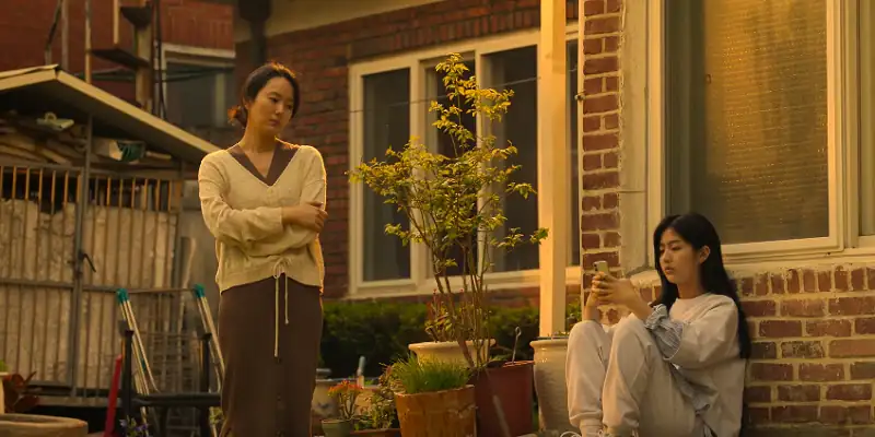 download a model family (2022) season 1 hindi dubbed [dd5.1] complete netflix original web series 480p | 720p | 1080p web-dl