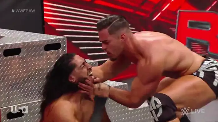 download wwe monday night raw - 30th may (2022) english full wwe show 480p [600mb] | 720p [1.5gb] hdrip