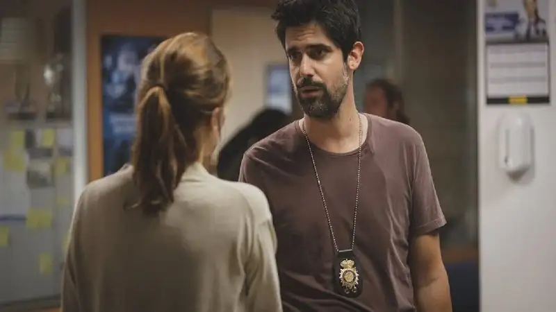 download summer in red - verano en rojo (2022) bluray dual audio {hindi-spanish} 480p [360mb] | 720p [960mb] | 1080p [2.2gb]