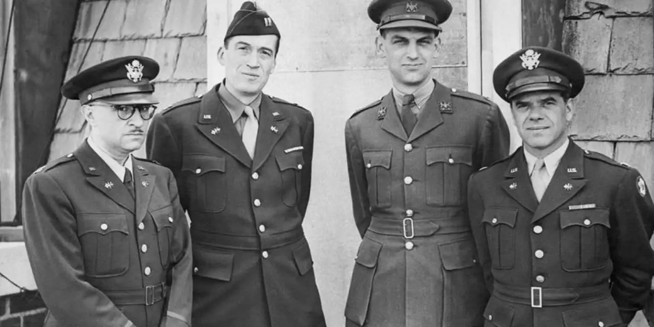 download five came back (season 1) {english with subtitles} complete series 720p web-dl [450mb]