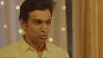 screenshot 54896b heartbreak hotel season 1