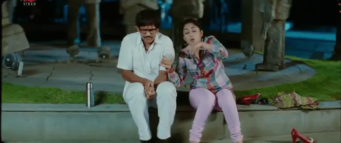 screenshot 5dc6a2 robbery khiladi 2021