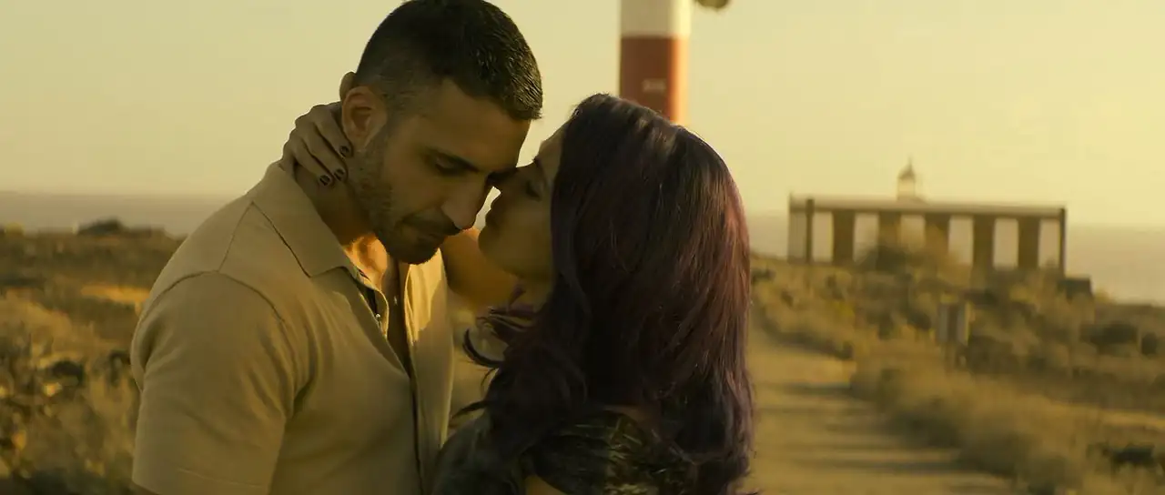 download [18+] sky rojo - netflix original (season 1 - 3) dual audio {hindi-english} 480p | 720p | 1080p web-dl