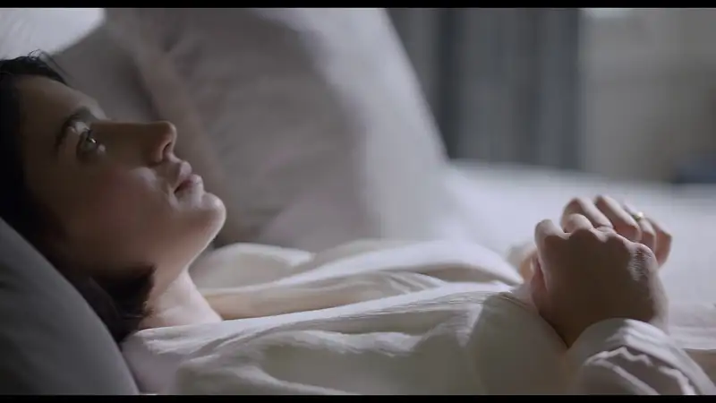 download behind her eyes (season 1) dual audio {hindi-english} netflix complete web series 480p | 720p web-dl