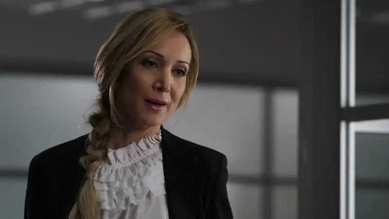 download a stranger in paradise (2013) dual audio [hindi + english] web-dl 480p [270mb] | 720p [740mb] | 1080p [1.7gb]