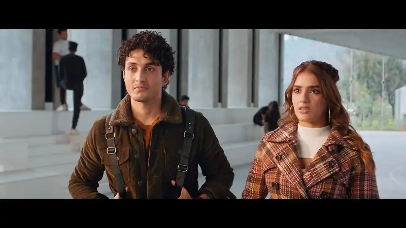 screenshot 6d0d43 middle class love 2022