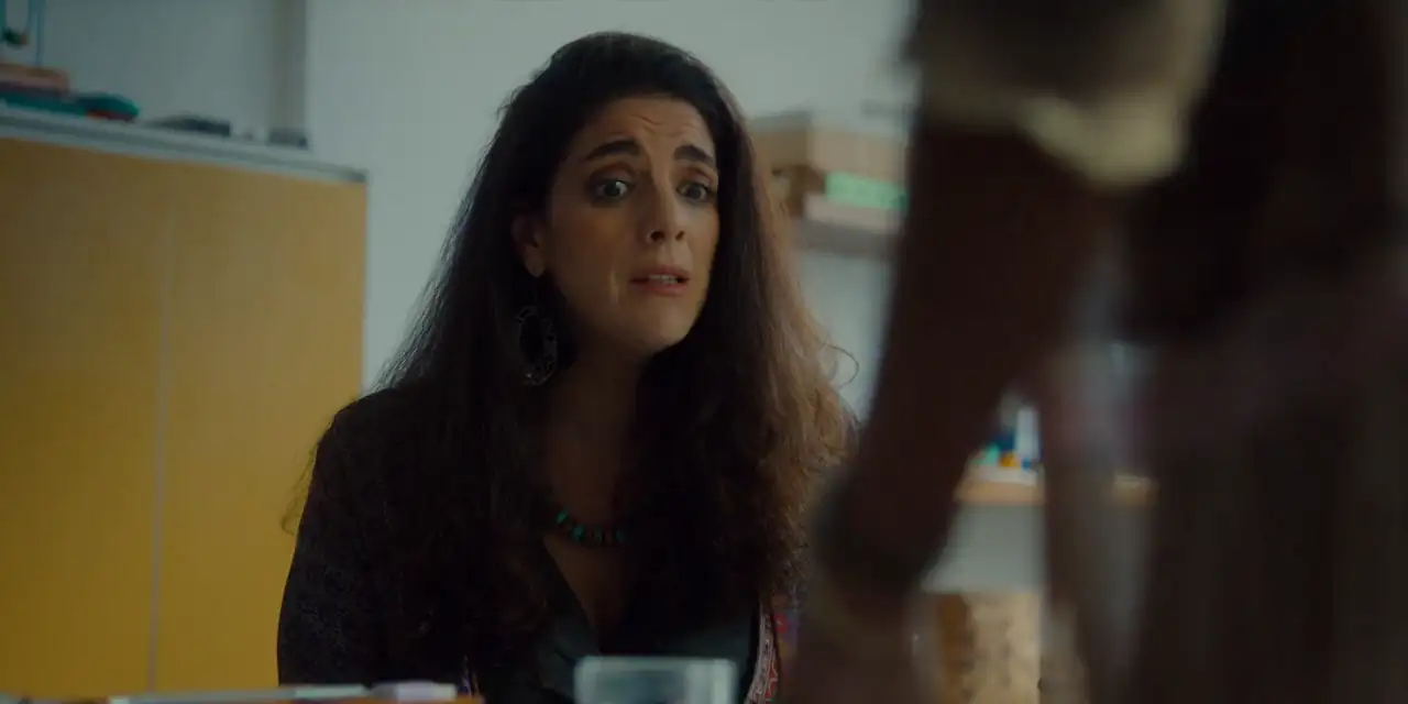 download desperate lies (season 1) dual audio {hindi-portuguese} netflix original-series 480p | 720p | 1080p web-dl