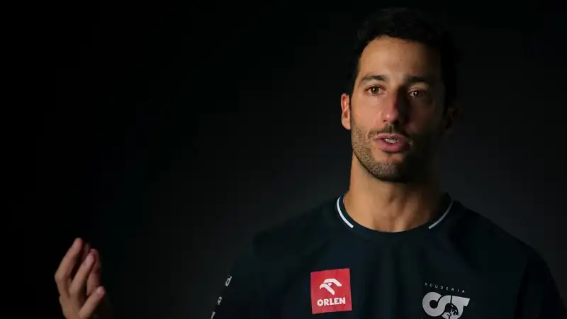 download formula 1 drive to survive - netflix original (2024) season 6 dual audio {hindi-english} 480p | 720p | 1080p web-dl