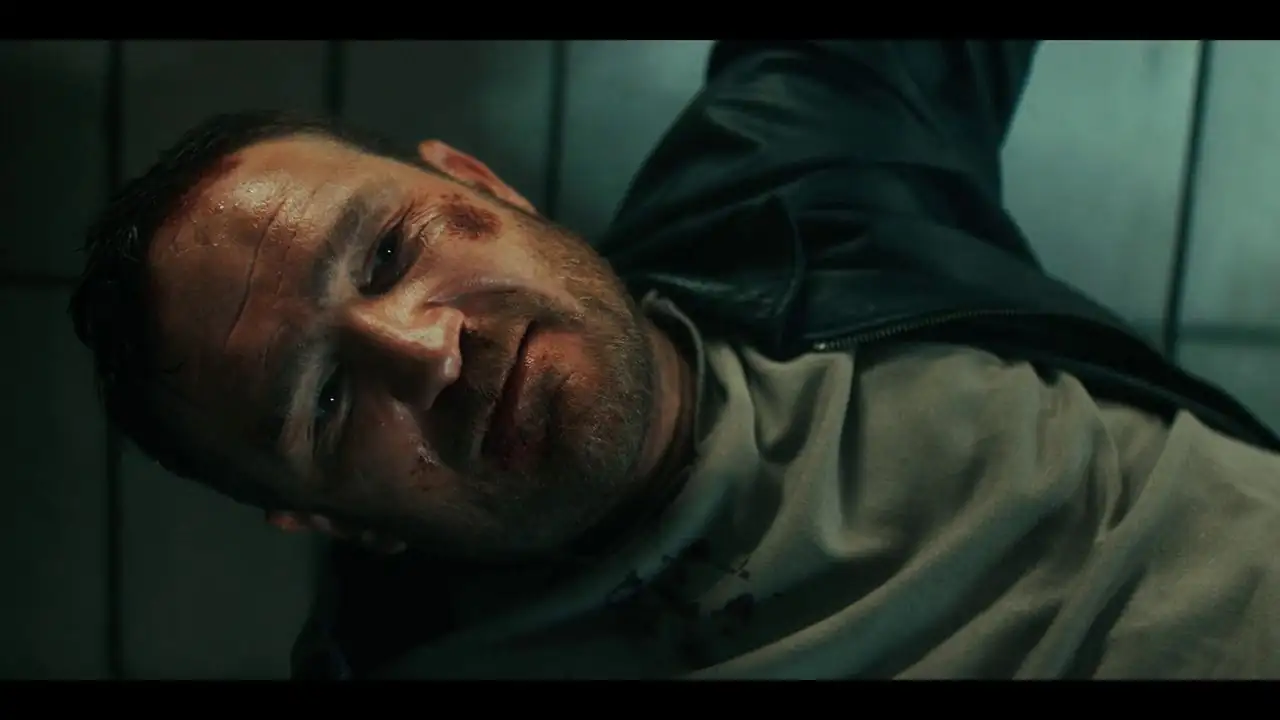 screenshot 77470e crooks season 1