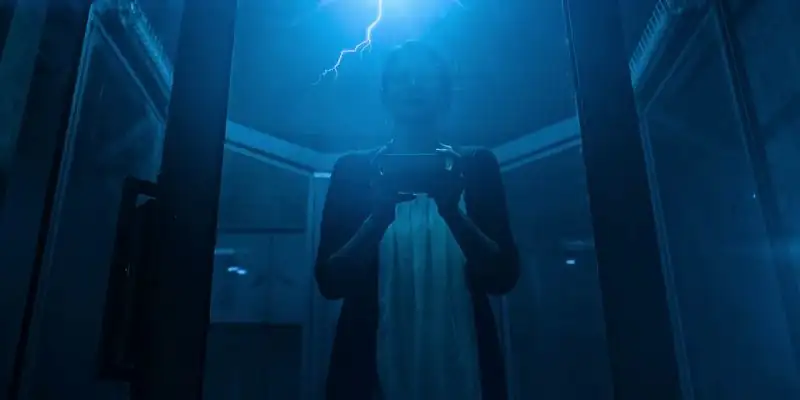 download don't come home (2024) season 1 netflix original - multi audio {hindi-english-thai} series 480p | 720p | 1080p web-dl