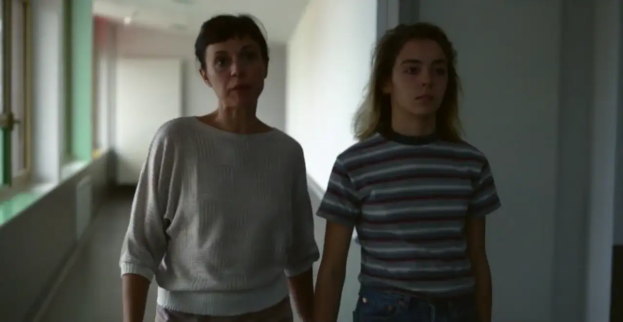 download ad vitam (2018) s01 {hindi dubbed} 720p [360mb] web-hd french mini tvseries