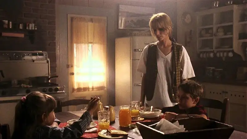 download nowhere to run (1993) bluray dual audio {hindi-english} 480p [350mb] | 720p [900mb] | 1080p [1.7gb] full-movie