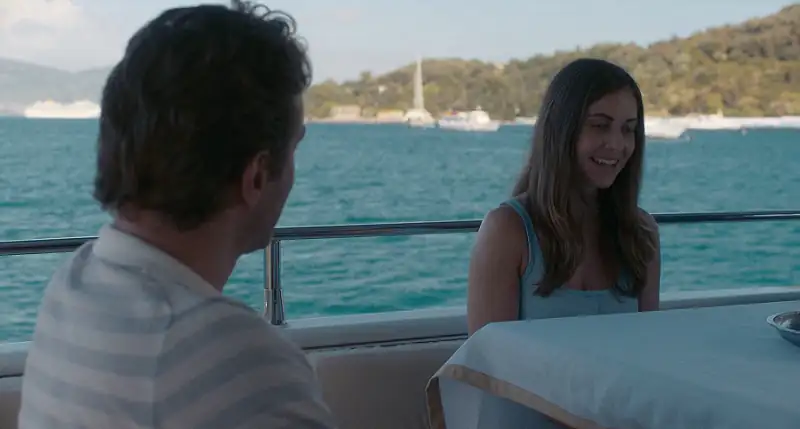 download spin me round (2022) bluray dual audio {hindi-english} 480p [400mb] | 720p [1.4gb] | 1080p [5gb]