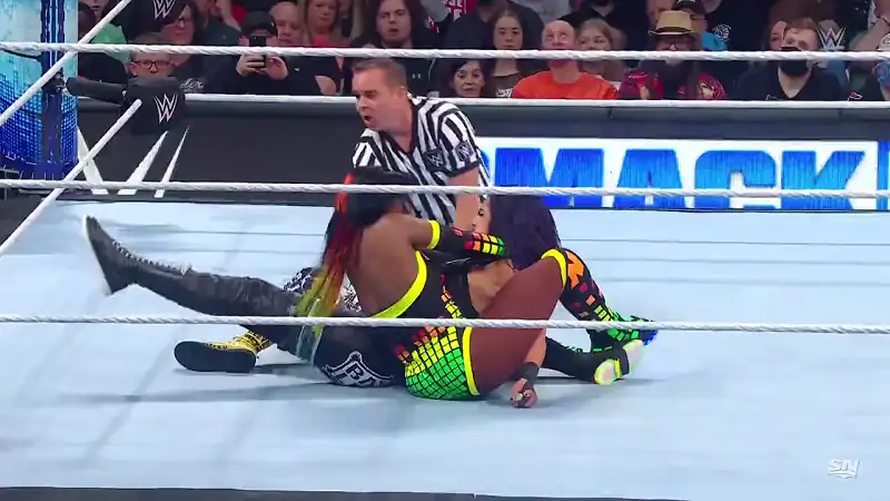 download wwe friday night smackdown (19th april - 2024) english full wwe show 480p [450mb] | 720p [850mb] hdrip