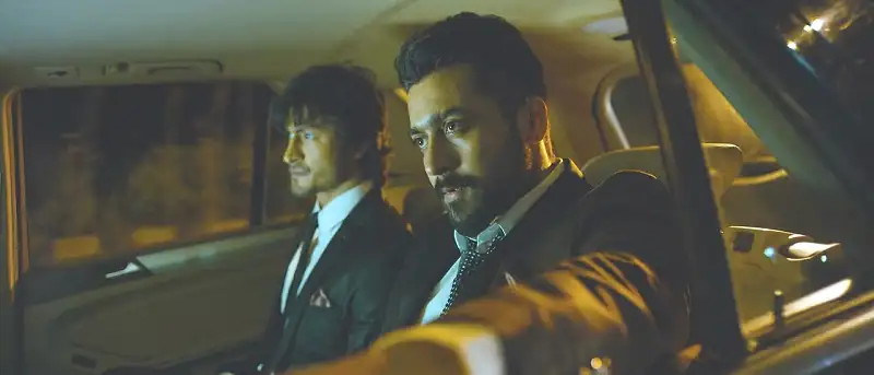 screenshot 8f3f95 khatarnak khiladi 2 anjaan 2014
