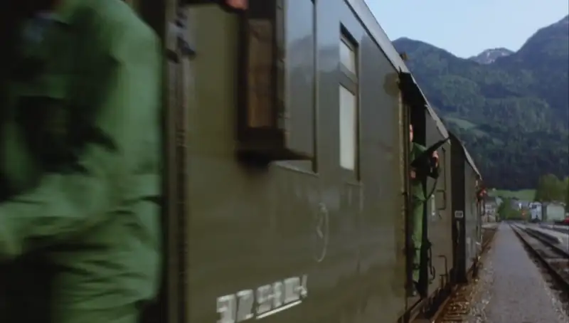 download death train (1993) bluray dual audio {hindi-english} 480p [350mb] | 720p [1gb] | 1080p [2gb]