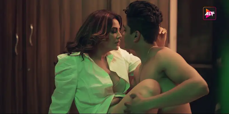 screenshot 937161 18 honey trap squad altt original 2023