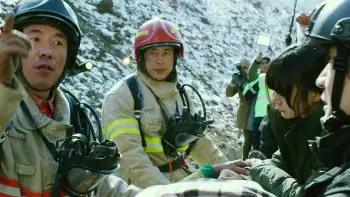 download tunnel (2016) dual audio [hindi + korean] web-dl 480p [480mb] | 720p [1.2gb] | 1080p [2.6gb]