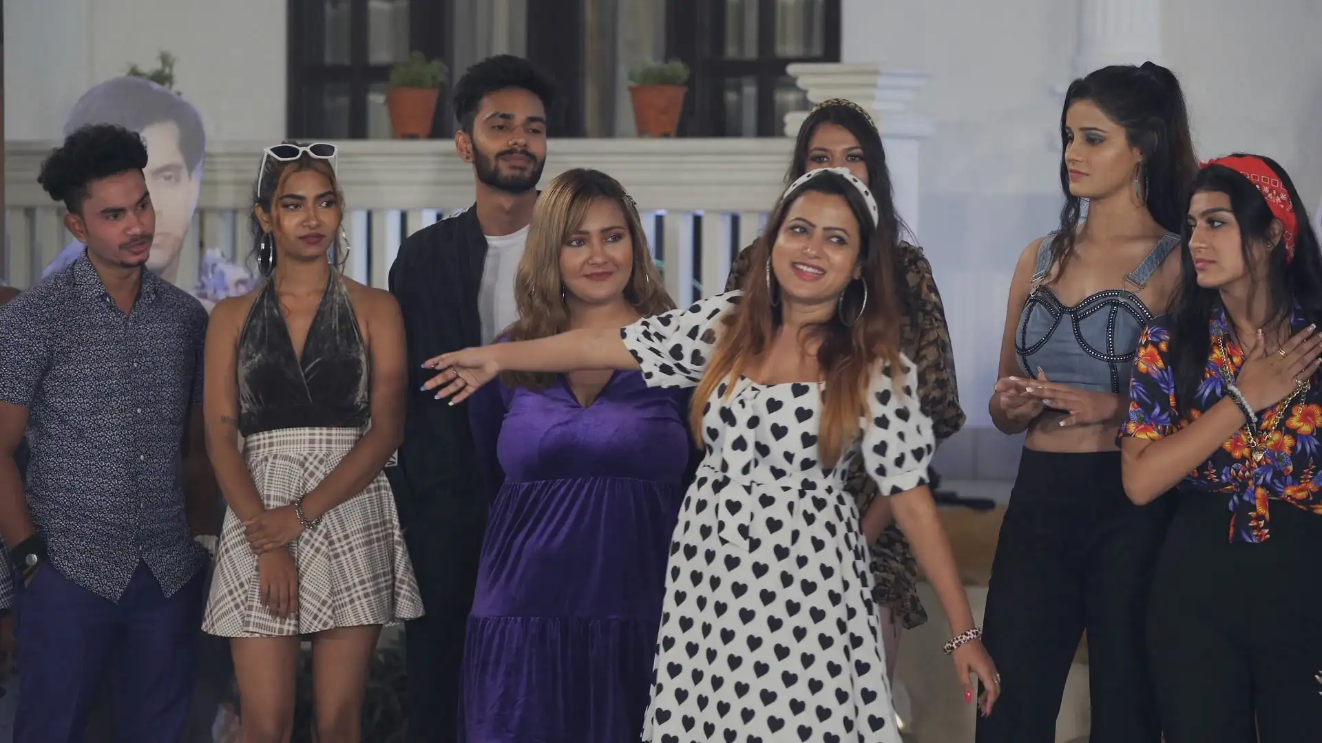 screenshot 9709c1 mx takatak fame house 2020