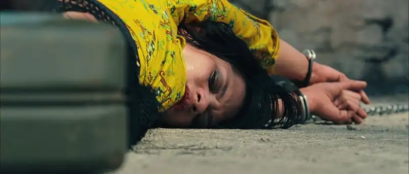 download district 13 (2004) dual audio [hindi + english] web-dl 480p [300mb] | 720p [700mb] | 1080p [1.8gb]