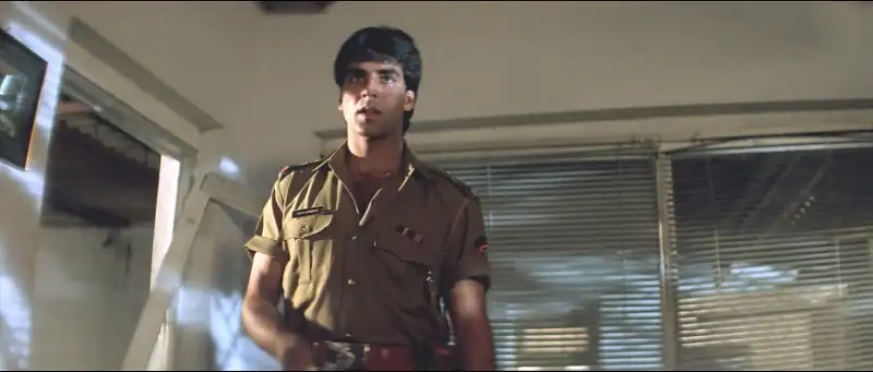screenshot 9dd8de main khiladi tu anari 1994