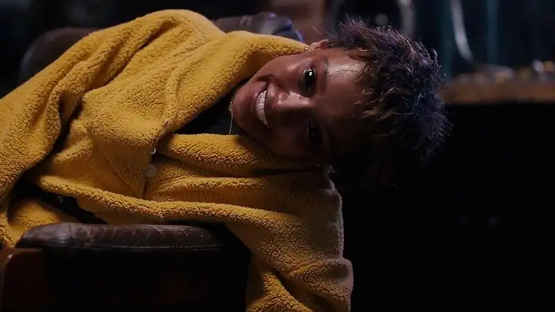 download talk to me (2023) bluray {hindi org. 2.0 + english 5.1} 480p [330mb] | 720p [1gb] | 1080p [2.2gb]