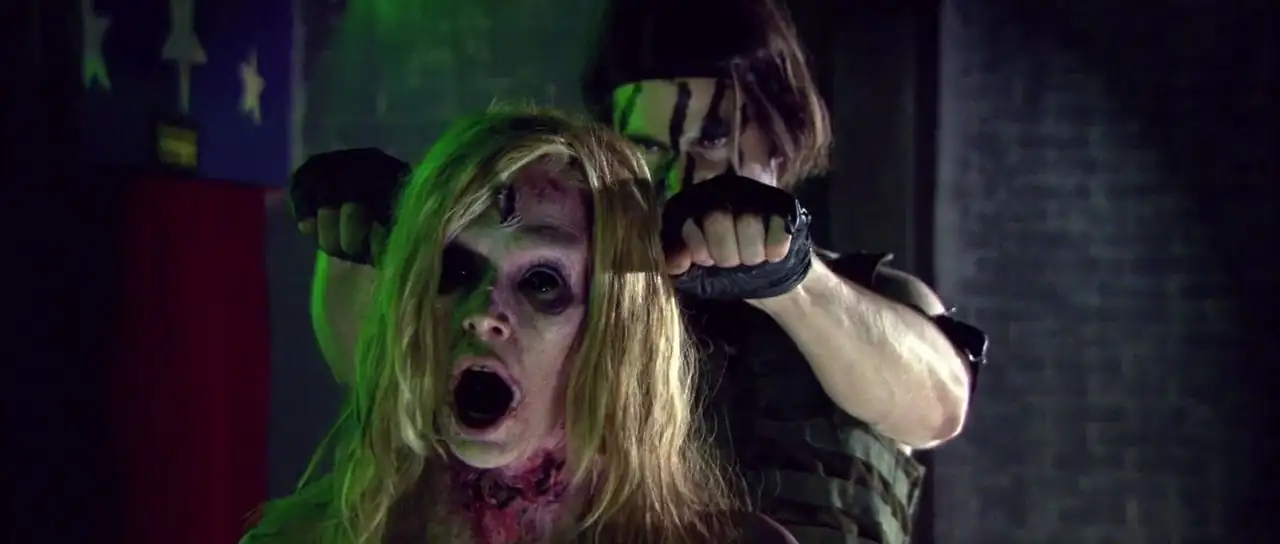 screenshot a6525e 18 zombie strippers 2008