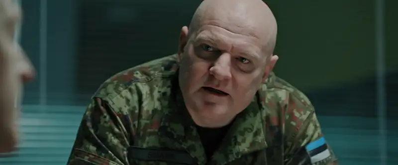 download traitors (2019) season 1 hindi dubbed [org] complete netflix original web series 720p [300mb] web-dl