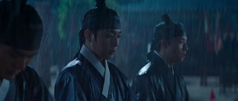 download under the queen’s umbrella (2022) [s01e16 added] {korean with english subtitles} 720p [350mb] web-dl