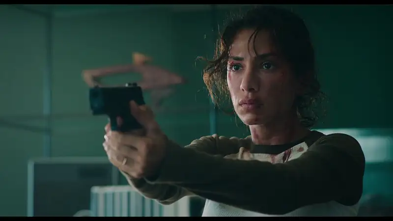 download who is erin carter? - netflix original (2023) season 1 dual audio {hindi-english} 480p | 720p | 1080p web-dl download who is erin carter? - netflix original (2023) season 1 dual audio {hindi-english} 480p | 720p | 1080p web-dl