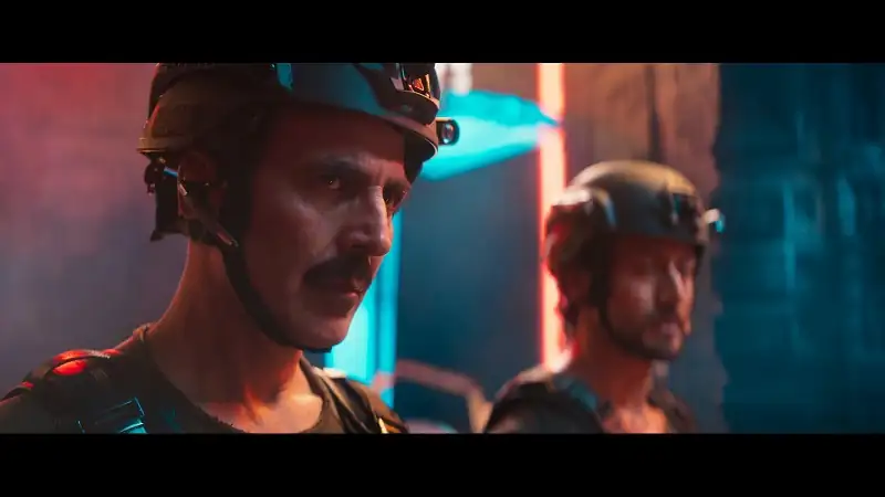 screenshot b4c2f4 bade miyan chote miyan 2024