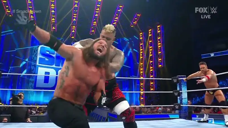 download wwe friday night smackdown - 12th january (2024) english full wwe show 480p [370mb] | 720p [940mb] hdrip