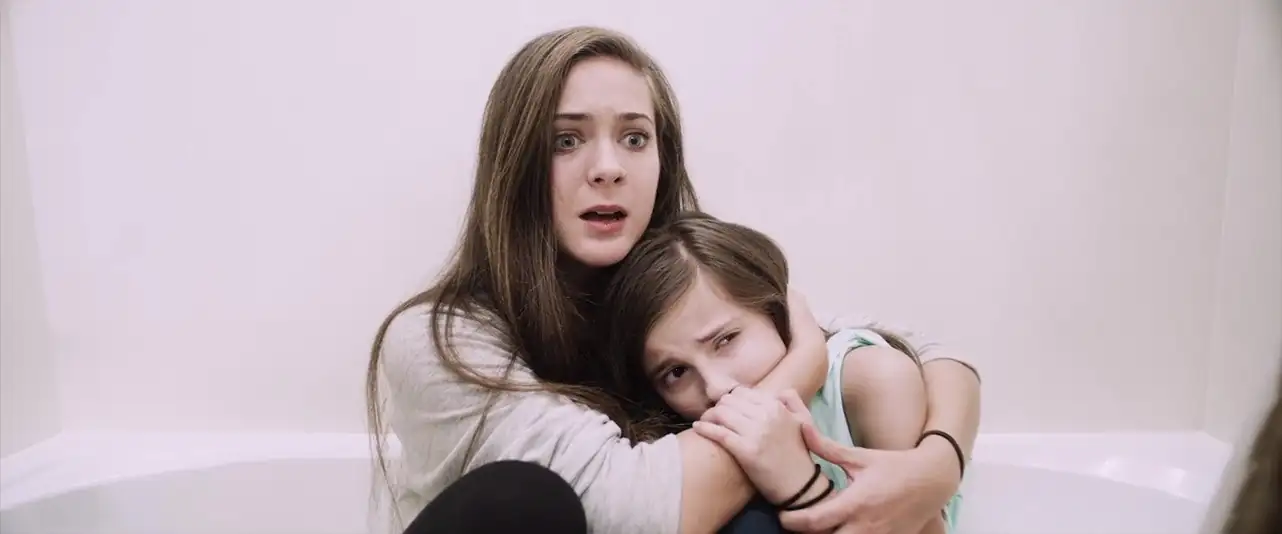 curse of the nun (2018) dual audio hindi 480p [200mb] | 720p [800mb]