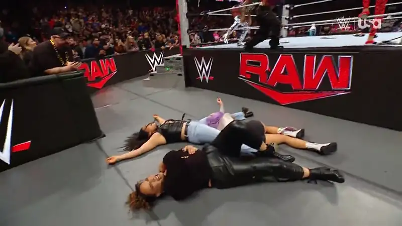 download wwe monday night raw (18th november 2024) english full wwe show 480p 720p 1080p hdrip