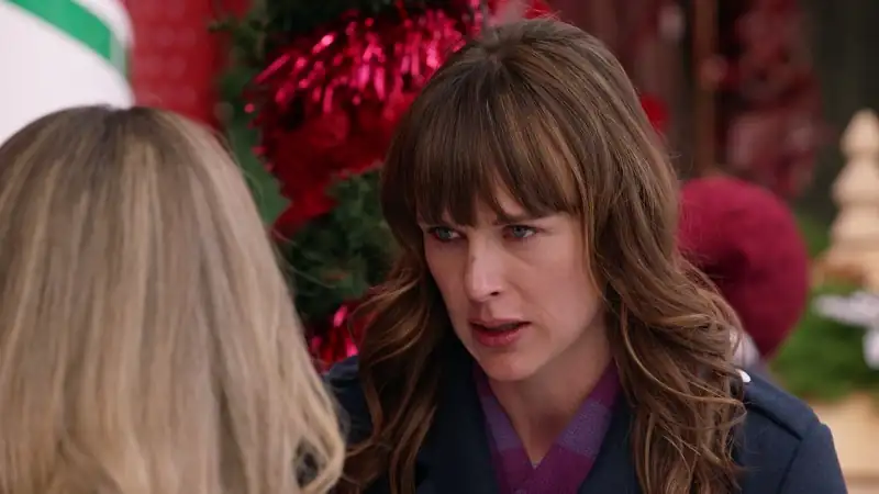 download christmas in love (2018) dual audio {hindi-english} 480p [300mb] | 720p [900mb] | 1080p [1.6gb]