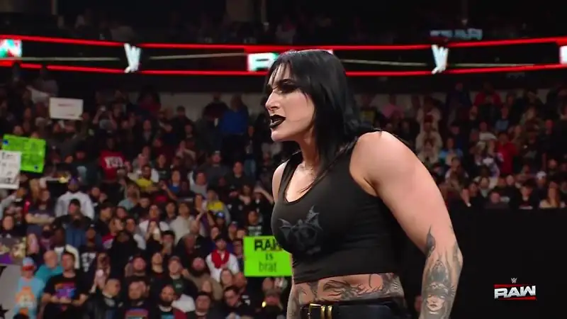 download wwe monday night raw (20th january 2025) hindi | english full wwe show 480p 720p 1080p web-dl