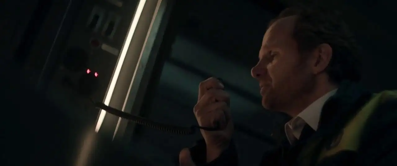 screenshot d31d15 hijack apple original season 1