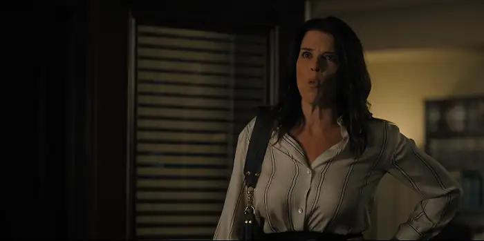 download the lincoln lawyer (2022) season 1 dual audio {hindi-english} 720p hevc [300mb] web-dl