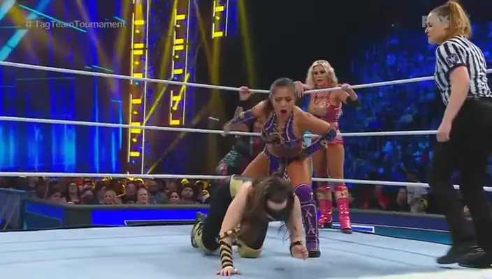 download wwe friday night smackdown 26 august (2022) english full wwe show 480p [300mb] | 720p [1gb]